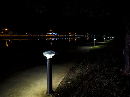 Solar Trail Walkway Lighting - Lakes Forbes